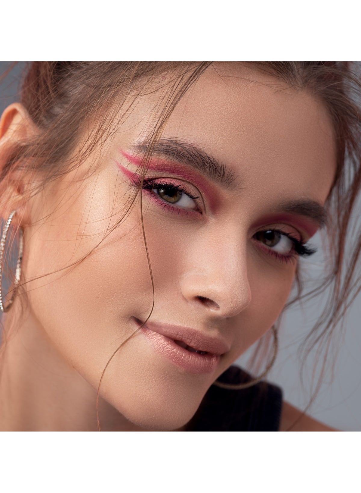 Cheesecake Queen Eyeshadow Palette is the yummiest bunch of colors. Create beautiful make-up look - Image 4