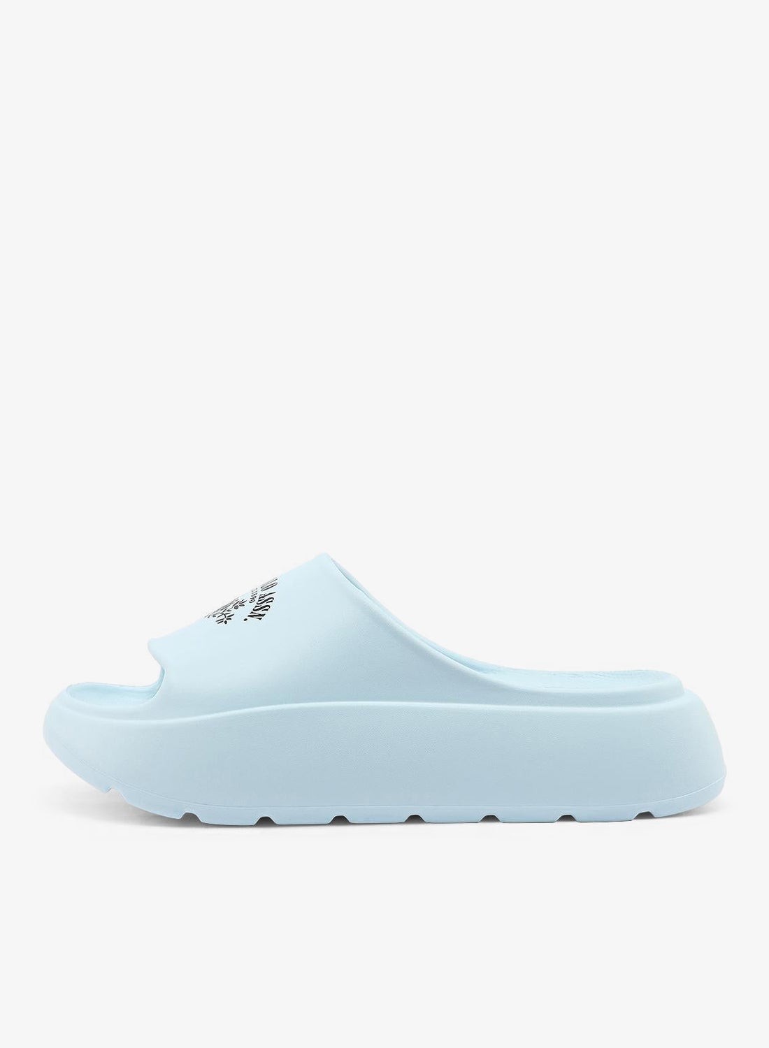 Meet these slides from U.S. POLO ASSN. Offering a sleek and modern look, these slides effortlessly - Image 2