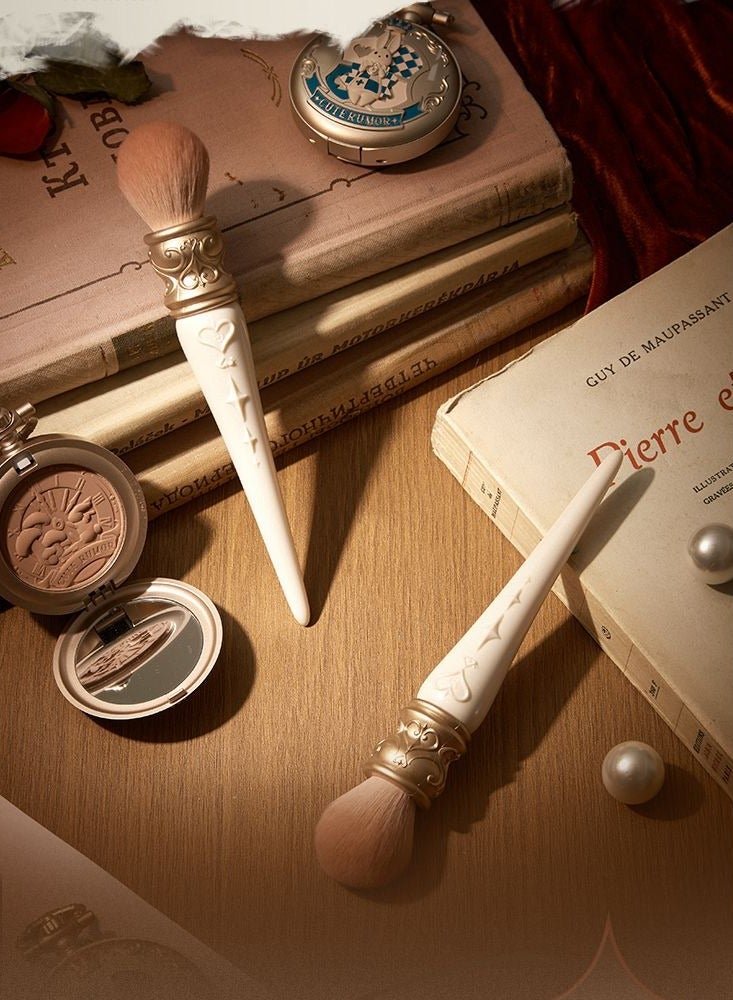Powder Blusher Color Brush Fluffy And Even Powder Round Head Brush Is Applied Three-dimensional - Image 4