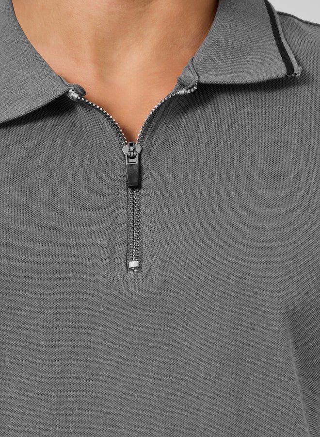 Classic grey piqué polo shirt tailored in a relaxed fit for all-day comfort. Featuring a modern zip - Image 4