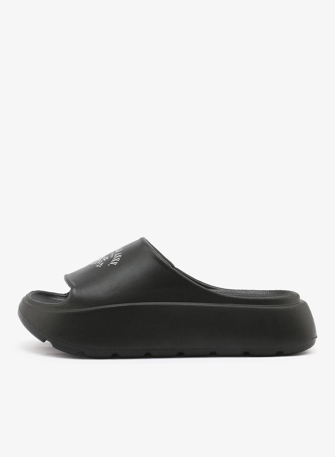 Meet these slides from U.S. POLO ASSN. Offering a sleek and modern look, these slides effortlessly - Image 2