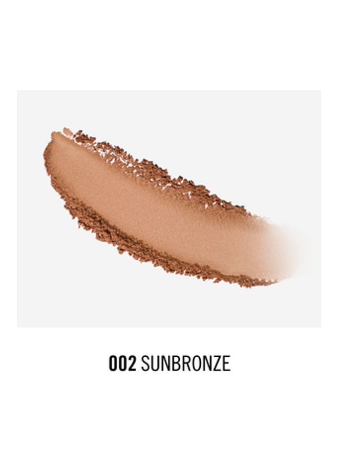 Natural Bronzer from Rimmel London gets you bronzed naturally with its ultra-fine formula. The soft - Image 3