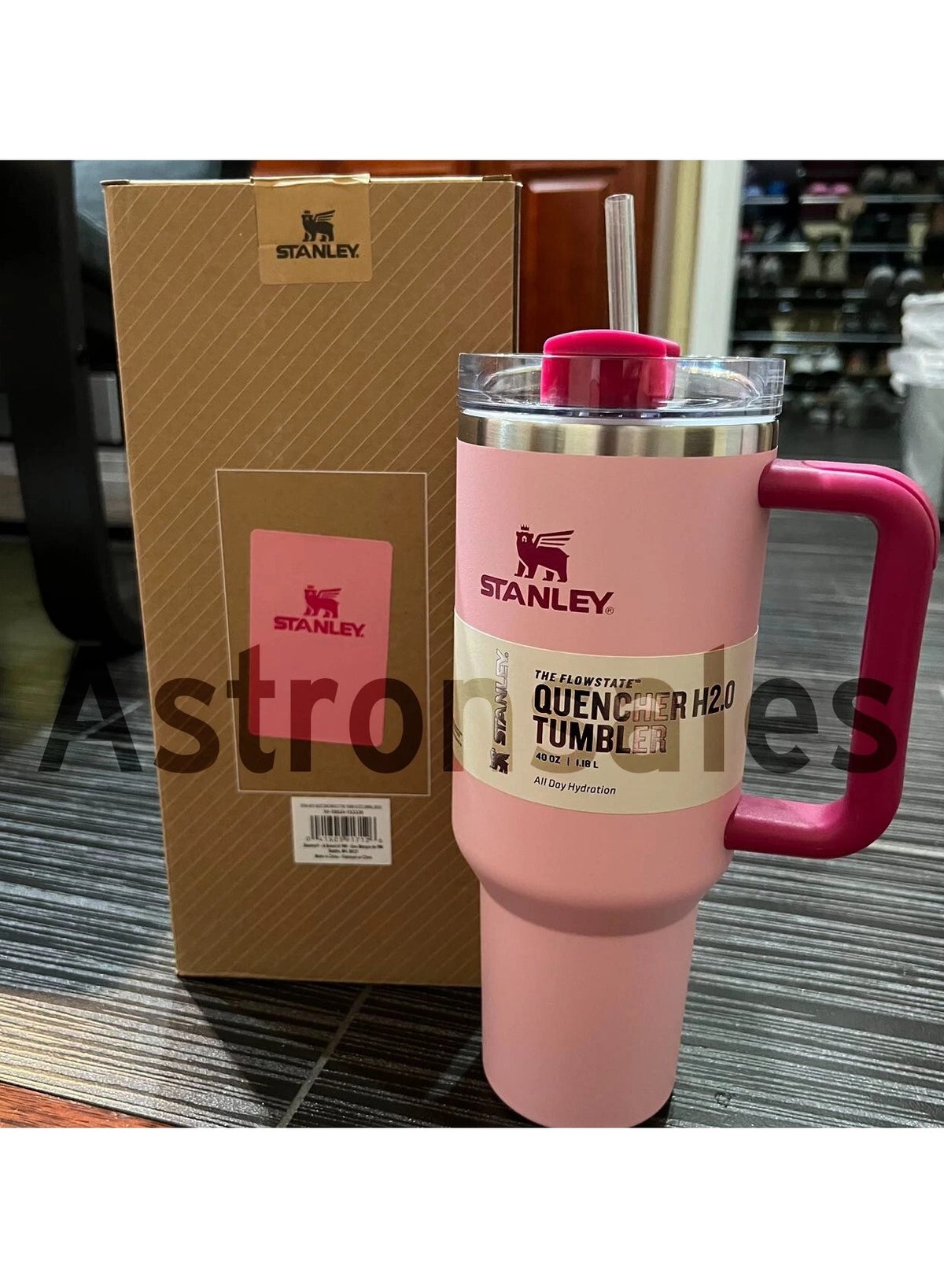 Stanley Quencher H2.0 FlowState Stainless Steel Vacuum Insulated Tumbler with Lid and Straw for Water, Iced Tea or Coffee, Smoothie and More, 40 oz