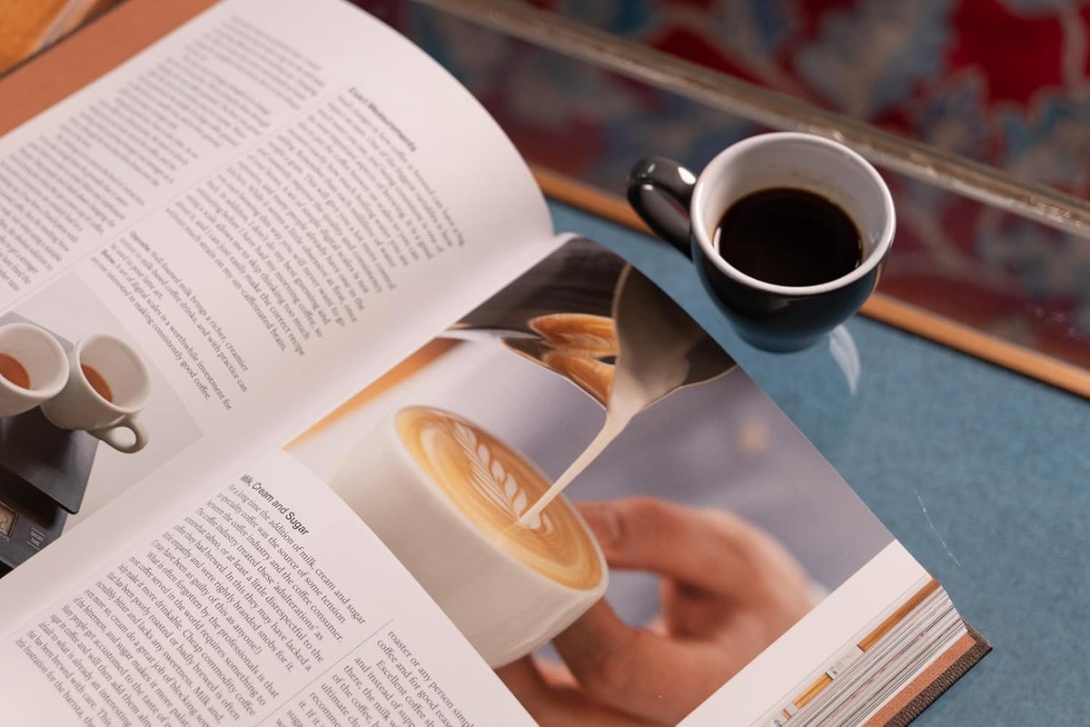 The World Atlas of Coffee 3rd edition: From beans to brewing – coffees explored, explained and enjoyed - Image 2