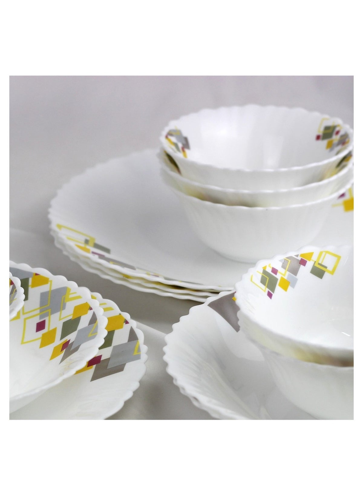 Melrich 12 Pcs Opal ware Dinnerware set 4 x Dinner plate 4 x Dessert Plates 4 x