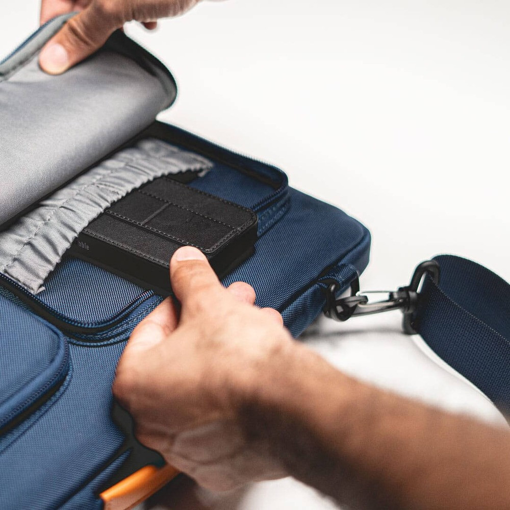 Blupebble Urban 16 Inch Laptop Bag Blue BP-URBAN16-BL - Image 4