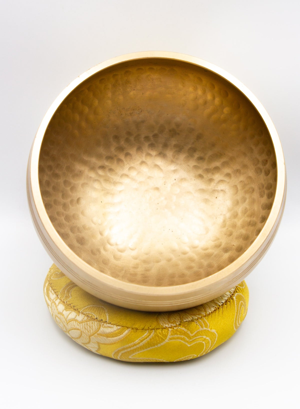 Authentic Himalayan Pure Golden Shinning Singing Bowl Single Set Handcrafted in Nepal Medium (455 grams) Includes Traditional Wooden Striker and Silk Cushion - Image 2