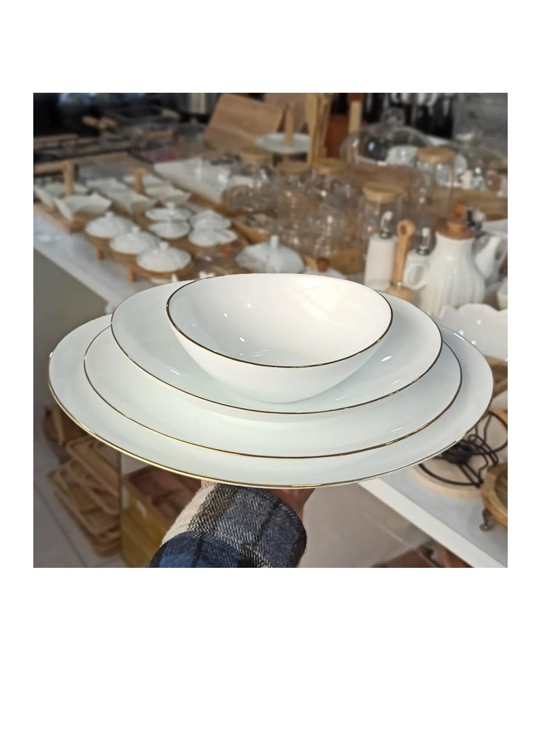 Houzi 20 Pcs Gold line Opal ware Dinner set 6 x dinner plate 6 x dessert plate 6 x bowl 1 x serving bowl 1 x serving plate - Image 5